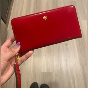 Tory Burch Emerson Wristlet